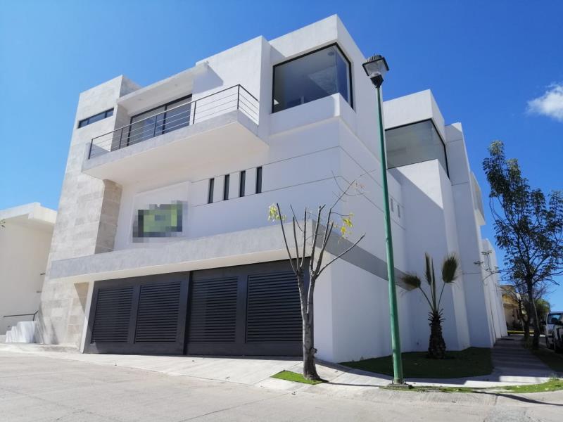 Casa en venta en Cañada del Refugio, León — foto 1 de 34