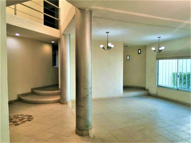 Casa en renta en Santa Cruz Buenavista, Puebla — foto 1 de 36