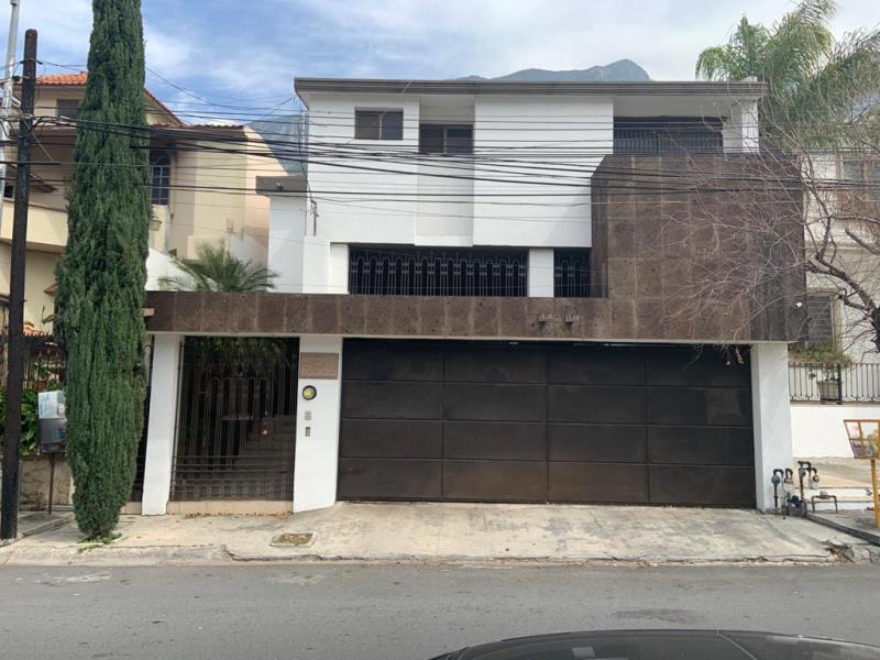 Casa en venta en Cortijo del Rio, Monterrey — foto 1 de 17