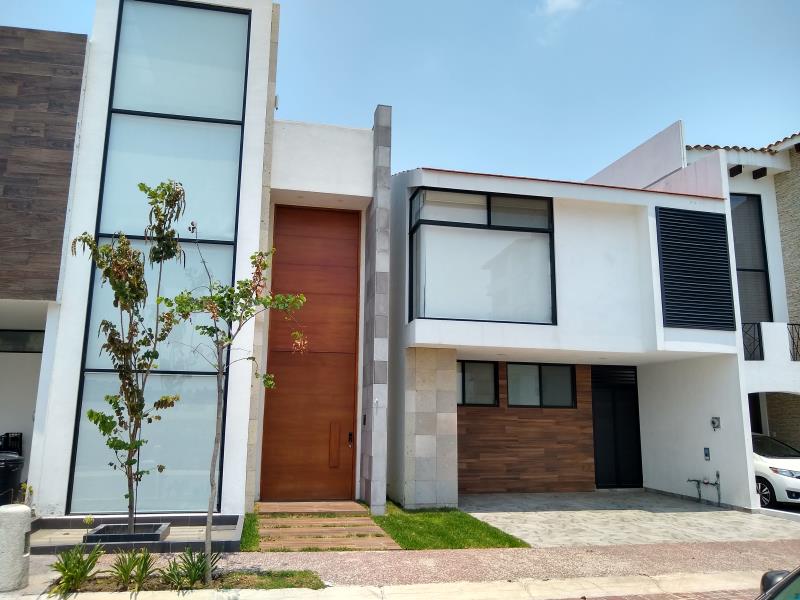Casa en renta en Lomas de Angelópolis II, San Andrés Cholula — foto 1 de 21