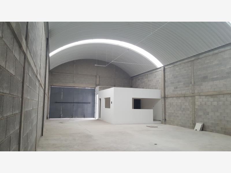 Bodega en renta en Las Flores, San Luis Potosí — foto 1 de 4