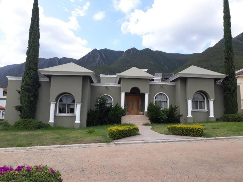 Casa en venta en Portal del Huajuco, Monterrey — foto 1 de 8
