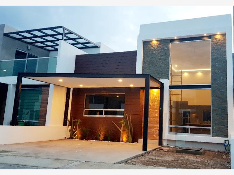 Casa en venta en Cañadas del Arroyo, Corregidora — foto 1 de 10