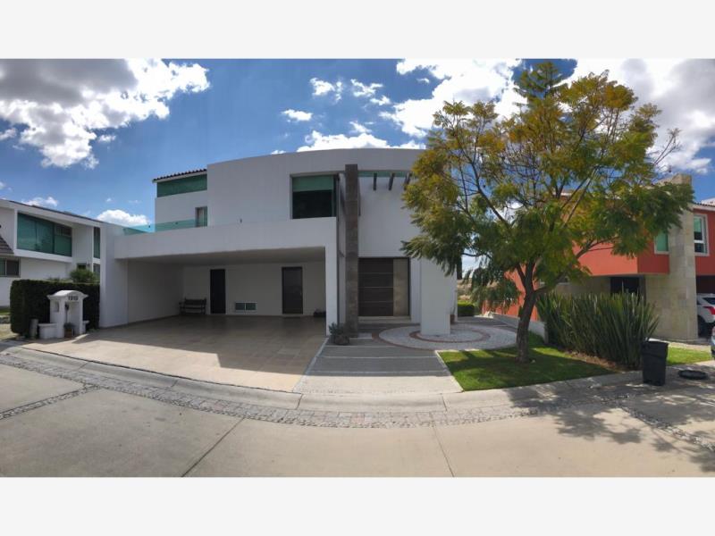 Casa en Venta en Fraccionamiento La Vista Contry Club, San Andrés Cholula, Puebla Casa en Venta en Fraccionamiento La Vista Contry Club, San Andrés Cholula, Puebla