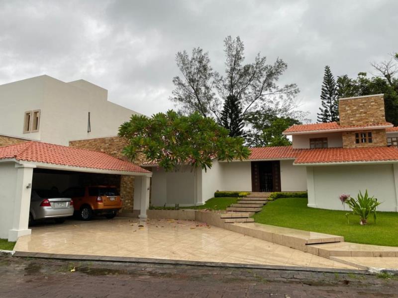 Casa en venta en Club de Golf Villa Rica, Alvarado — foto 1 de 9