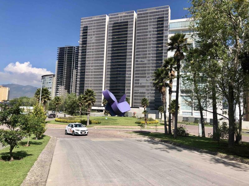 Oficina en venta en Bosque Real, Huixquilucan — foto 1 de 19