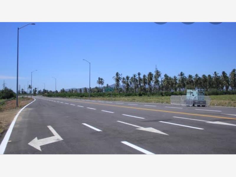 Terreno en venta en Tecolapa, Tecomán