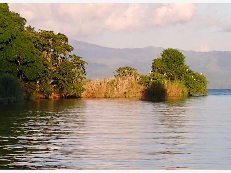 Terreno en venta en Catemaco Centro, Catemaco — foto 1 de 8