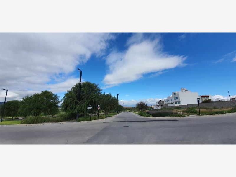 Terreno en venta en El Condado, Corregidora — foto 1 de 15