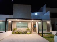 Casa en venta en Cañadas del Arroyo, Corregidora — foto 2 de 29