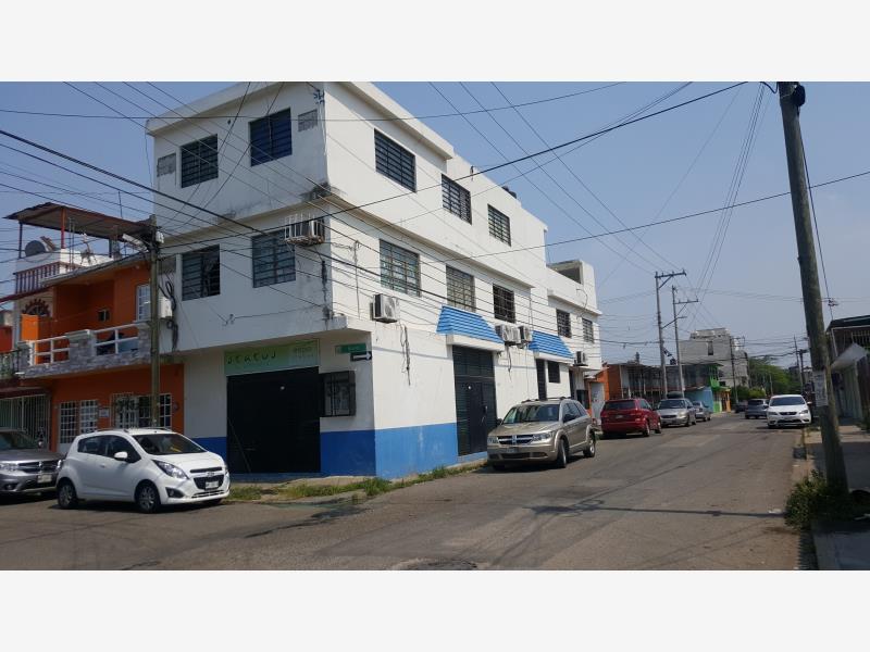 Edificio en venta en Del Bosque, Centro — foto 1 de 11