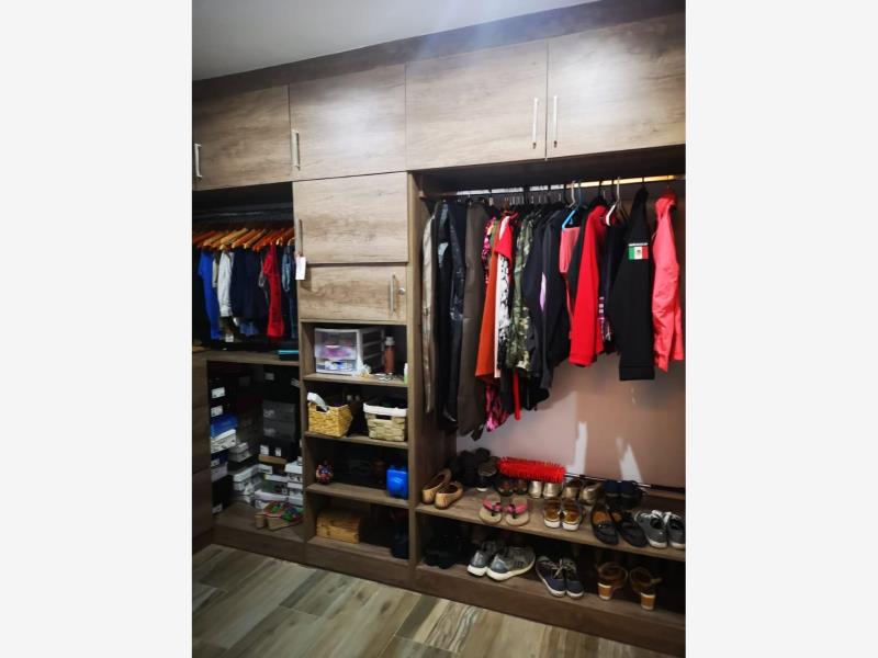 Casa en venta en Chapultepec Sur, Morelia — foto 1 de 43