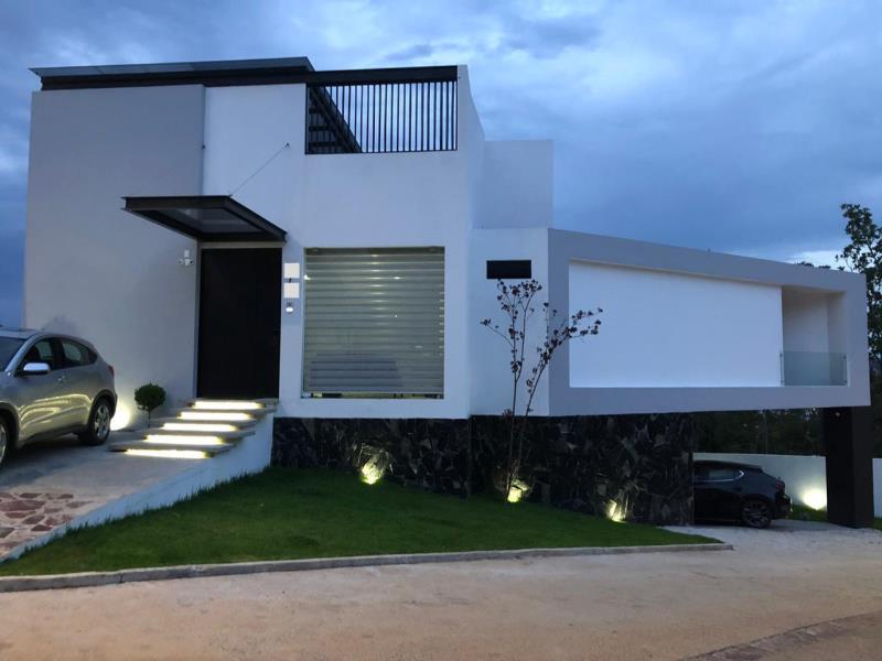Casa en venta en Bosque Monarca, Morelia — foto 1 de 15