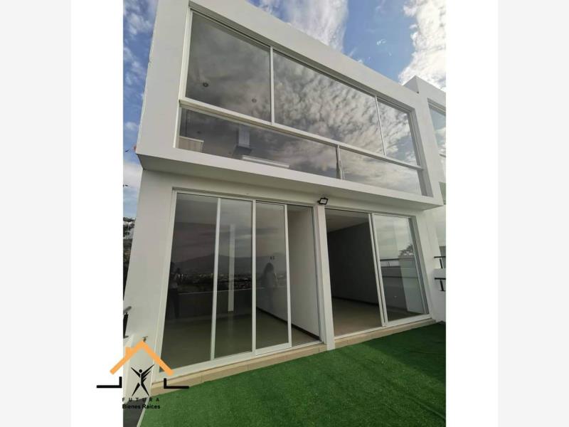 Casa en venta en Los Mirasoles, Morelia — foto 1 de 10