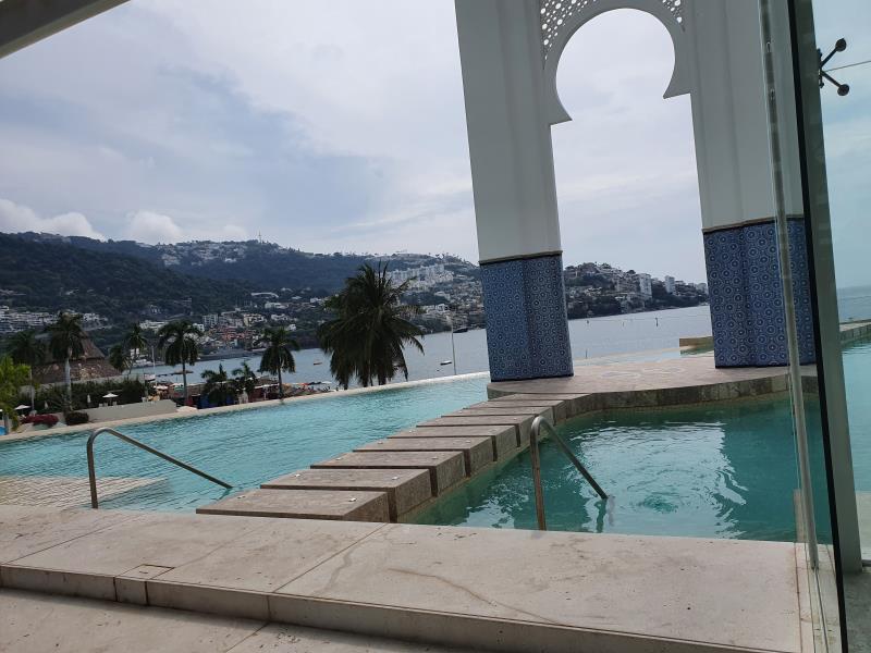 Departamento en venta en Costa Azul, Acapulco de Juárez — foto 1 de 23