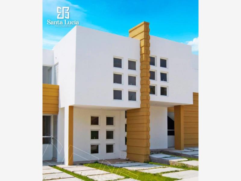 Casa en venta en Santa Lucía, Corregidora — foto 1 de 13