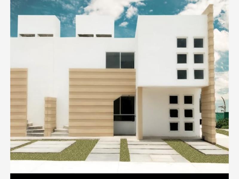 Casa en venta en Santa Lucía, Corregidora — foto 1 de 15