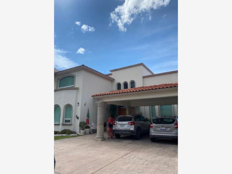 Casa en venta en Huertas El Carmen, Corregidora — foto 1 de 8