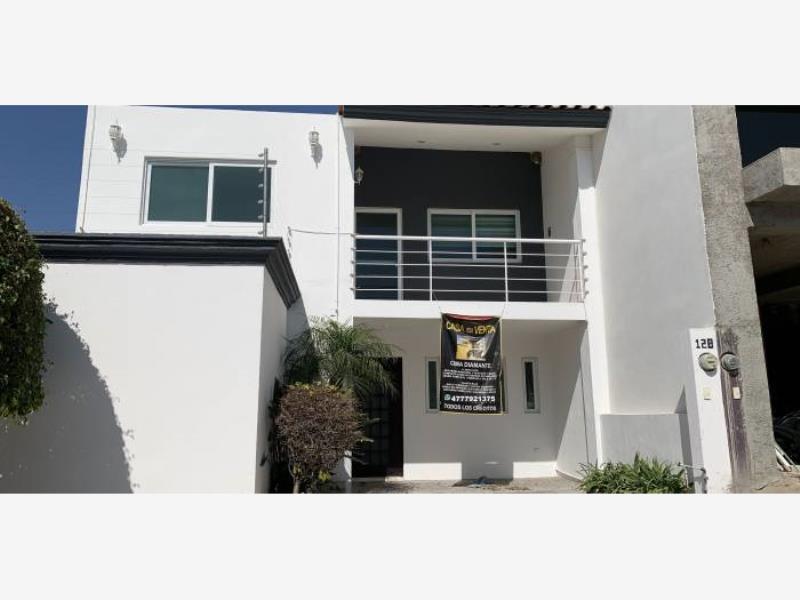 Casa en venta en Vibar, León — foto 1 de 3