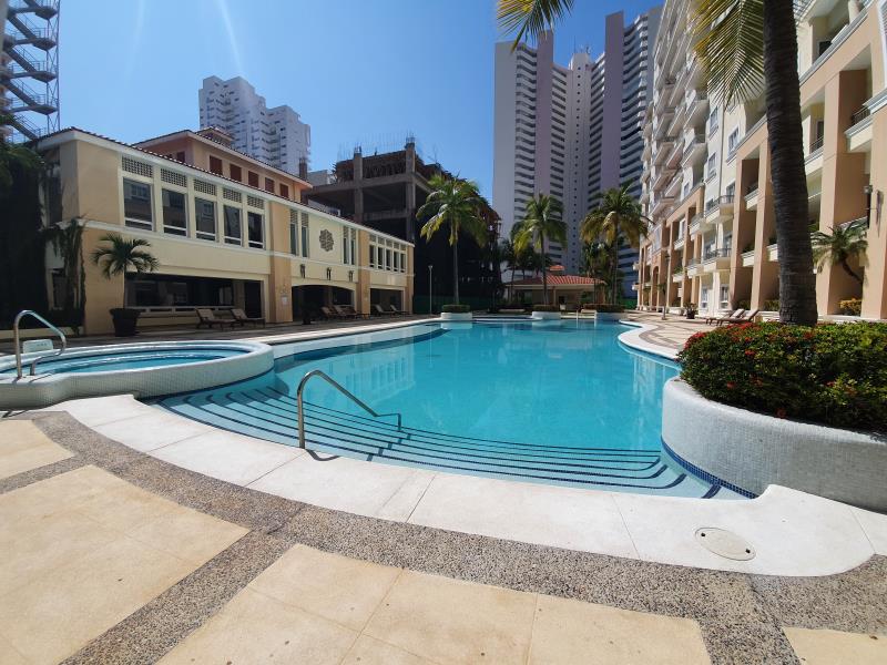 Departamento en venta en Costa Azul, Acapulco de Juárez — foto 1 de 20