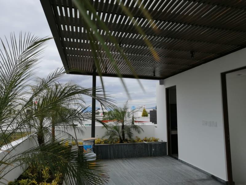 Casa en venta en Rincón de la Montaña, Morelia — foto 1 de 26