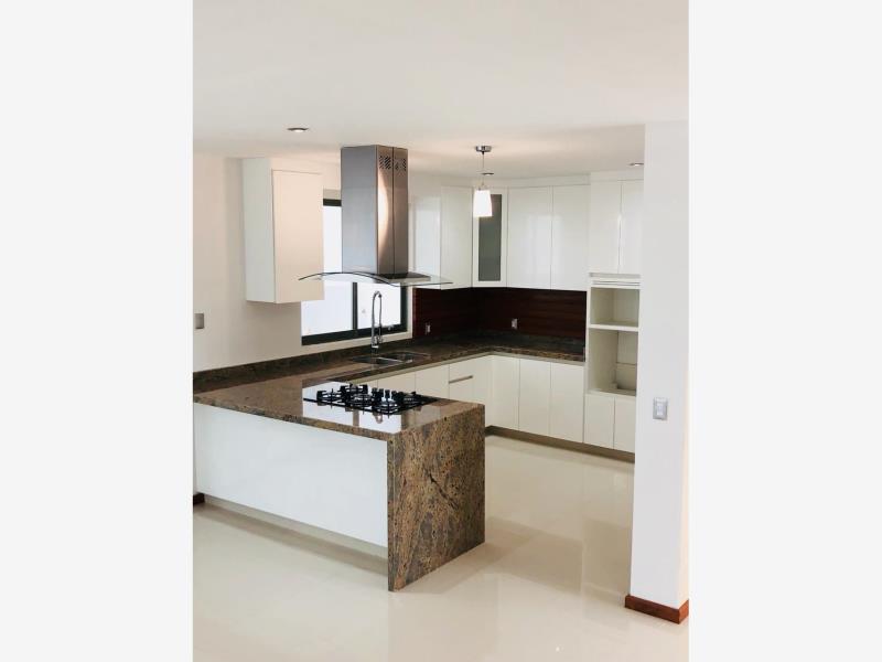 Casa en venta en Valle del Paraíso, Morelia — foto 1 de 13