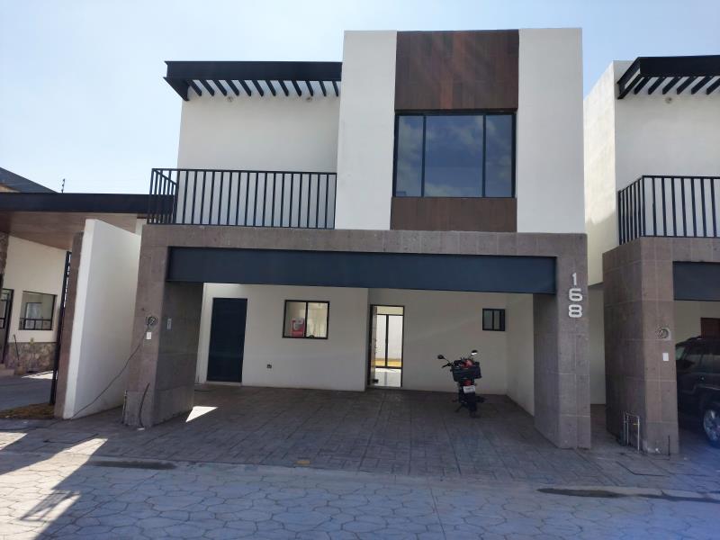 Casa en venta en Puerta de Hierro, Torreón — foto 1 de 51