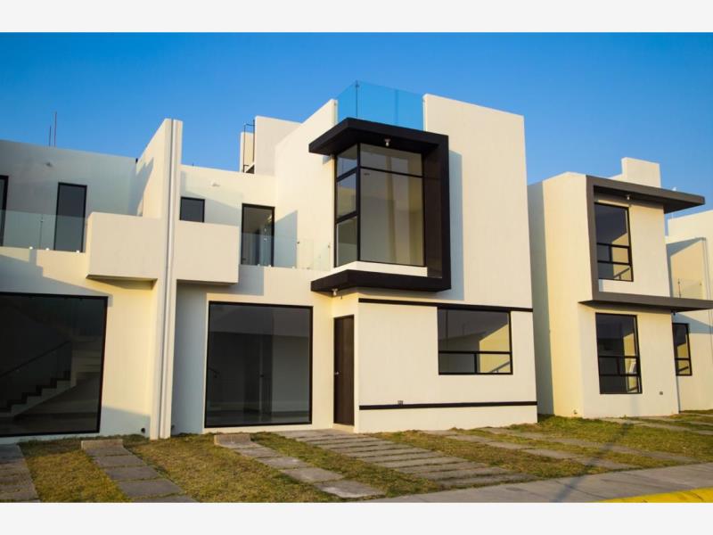 Casa en venta en Villas de la Concepción, San Agustín Tlaxiaca — foto 1 de 10