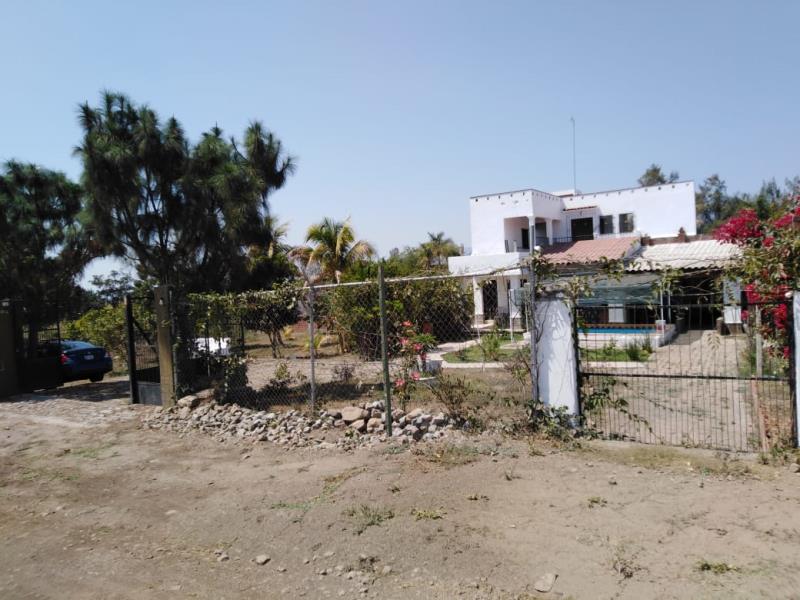 Casa en venta en El Chivato (Providencia), Villa de Álvarez — foto 1 de 26