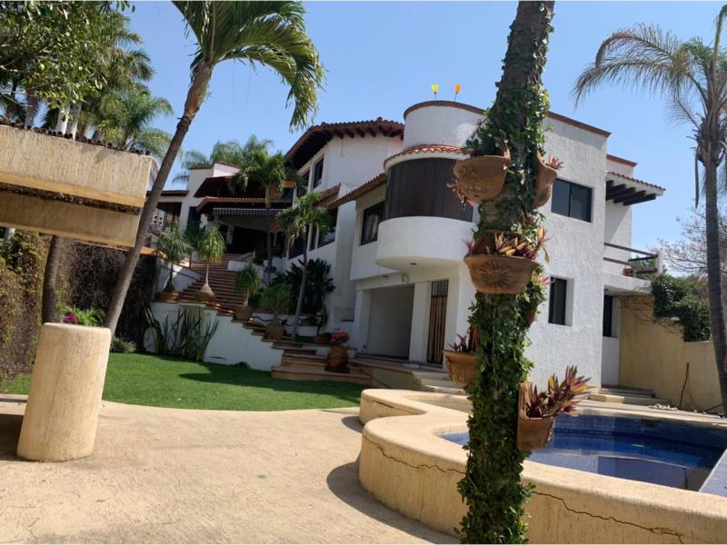 Casa en venta en Lomas de Cocoyoc, Atlatlahucan — foto 1 de 17