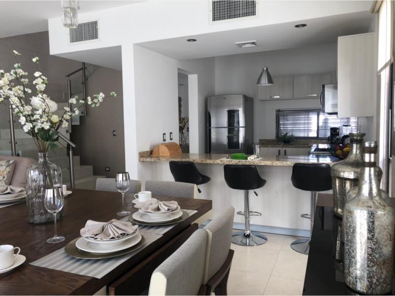 Casa en venta en FRACC. CASTELLO (SECTOR VIÑEDOS), Torreón, Coahuila