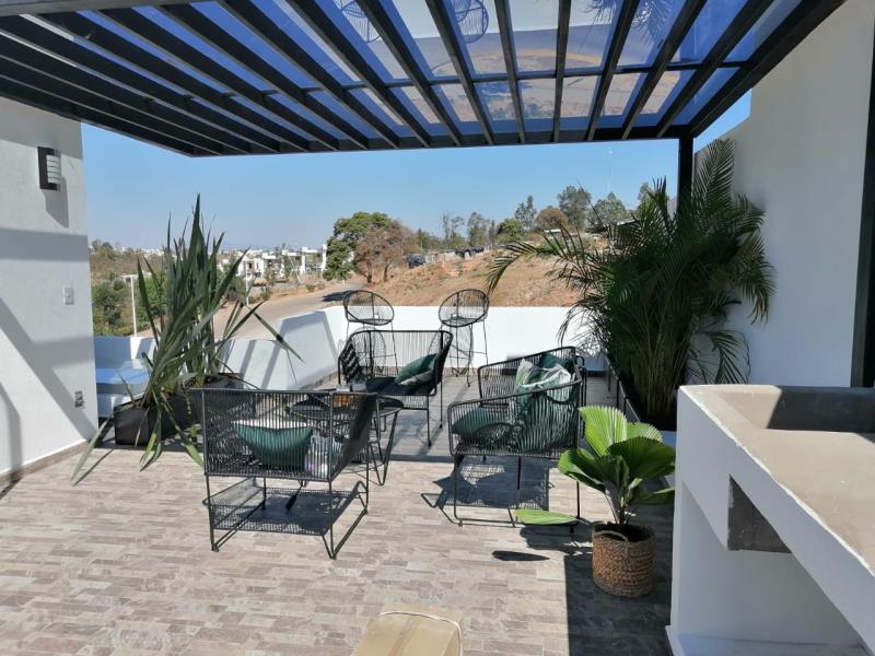 Casa en venta en Lartesi, Morelia — foto 1 de 21