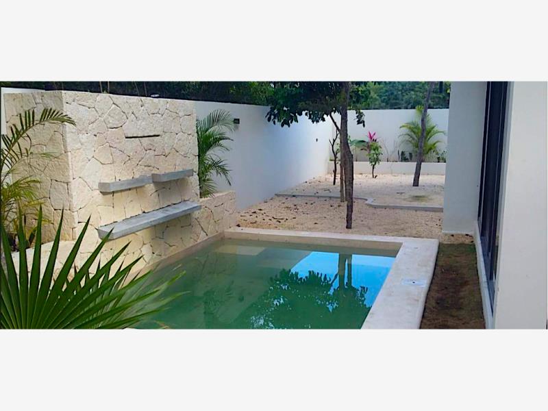 Casa en venta en Tulum Centro, Tulum — foto 1 de 18
