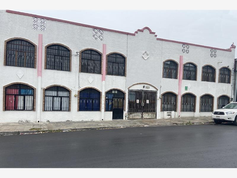 Edificio en venta en Guayulera, Saltillo — foto 1 de 17