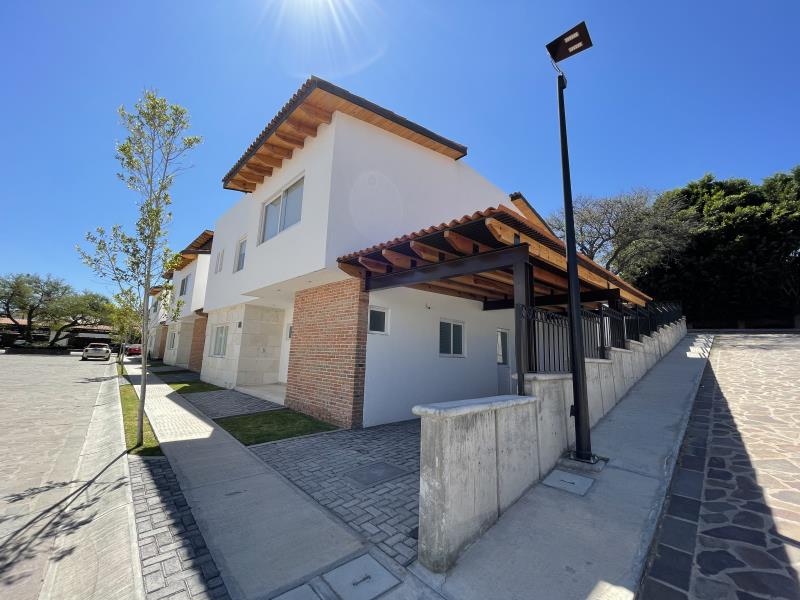 Casa en venta en Amanecer Balvanera, Corregidora — foto 1 de 43