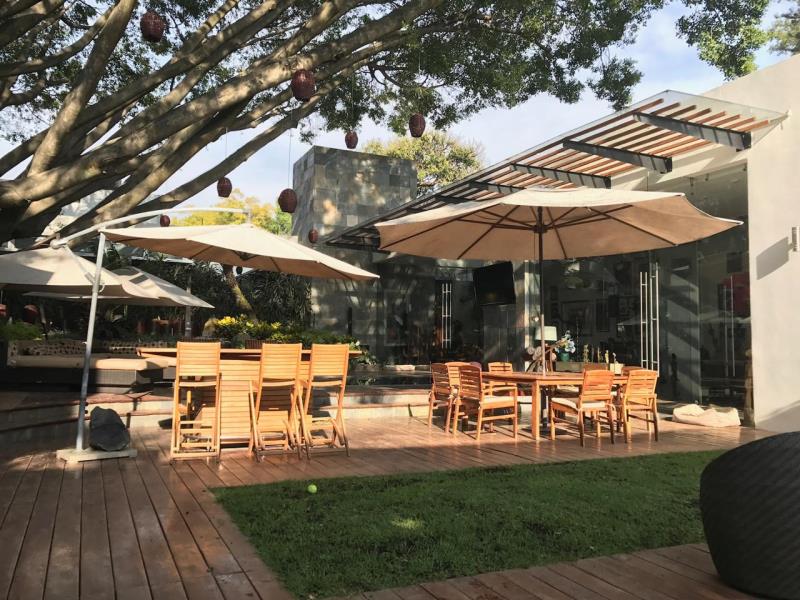 Casa en venta en Lomas de Vista Hermosa, Cuernavaca — foto 1 de 23