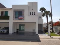 Casa en venta en Estancia las Palmas, Irapuato, Guanajuato Casa en venta en Estancia las Palmas, Irapuato, Guanajuato