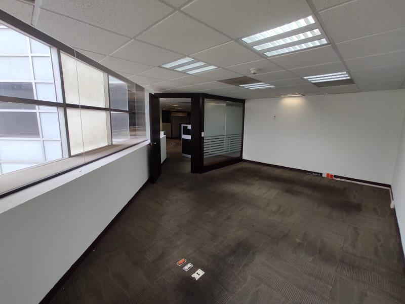Oficina en renta en Lomas Manuel Ávila Camacho, Naucalpan de Juárez — foto 1 de 14