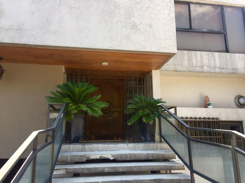 Casa en venta en Lomas de Tecamachalco, Naucalpan de Juárez — foto 1 de 17