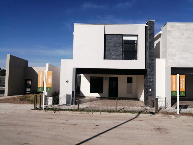 Casa en venta en Residencial Santuario, García — foto 1 de 8