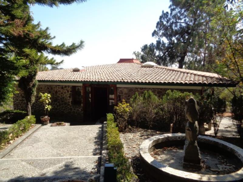 Casa en venta en Del Bosque, Cuernavaca — foto 1 de 51