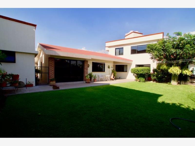 Casa en venta en Villas de Irapuato, Irapuato — foto 1 de 23