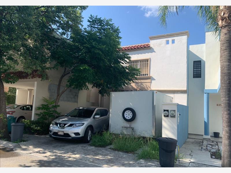 Casa en venta en El Sabino Cerrada Residencial, Monterrey — foto 1 de 10