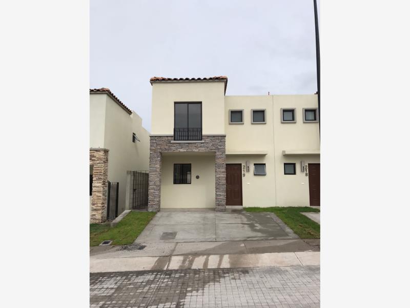 Casa en renta en Capital Sur, El Marqués — foto 1 de 29