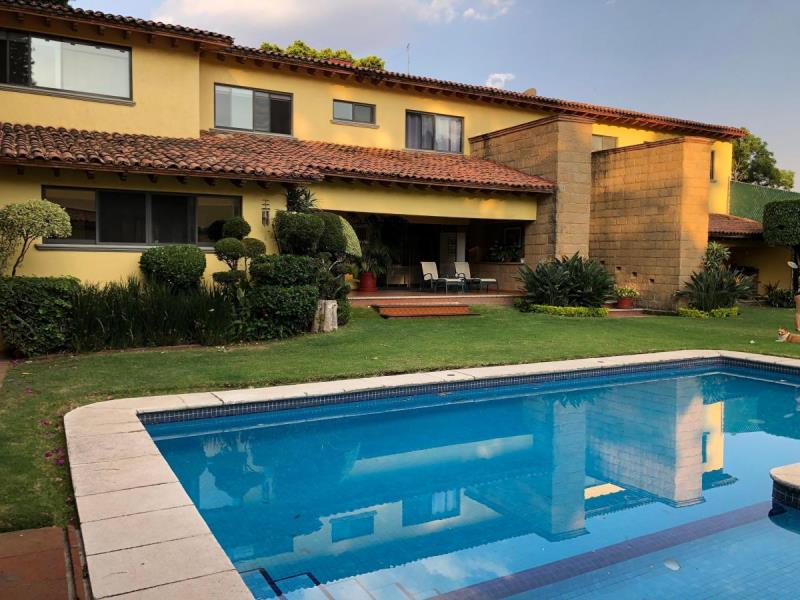 Casa en venta en Jardines de Ahuatepec, Cuernavaca — foto 1 de 28