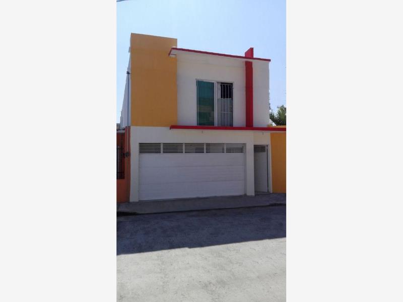 Casa en venta en Manlio Fabio Altamirano (Lecheros), Boca del Río — foto 1 de 34