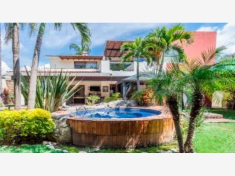 Casa en venta en Jardines de Ahuatepec, Cuernavaca — foto 1 de 24