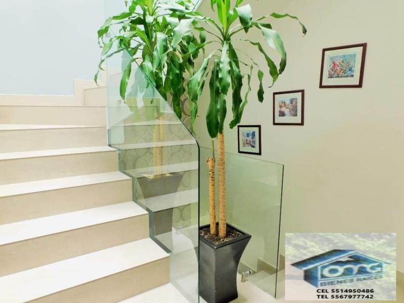 Casa en venta en Lomas Anahuac, Huixquilucan — foto 1 de 18