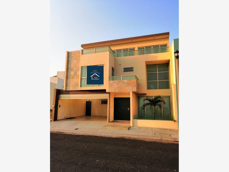Casa en venta en Lomas del Sol, Alvarado — foto 1 de 20