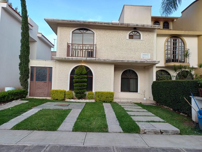 Casa en renta en San Antonio de Ayala, Irapuato — foto 1 de 10